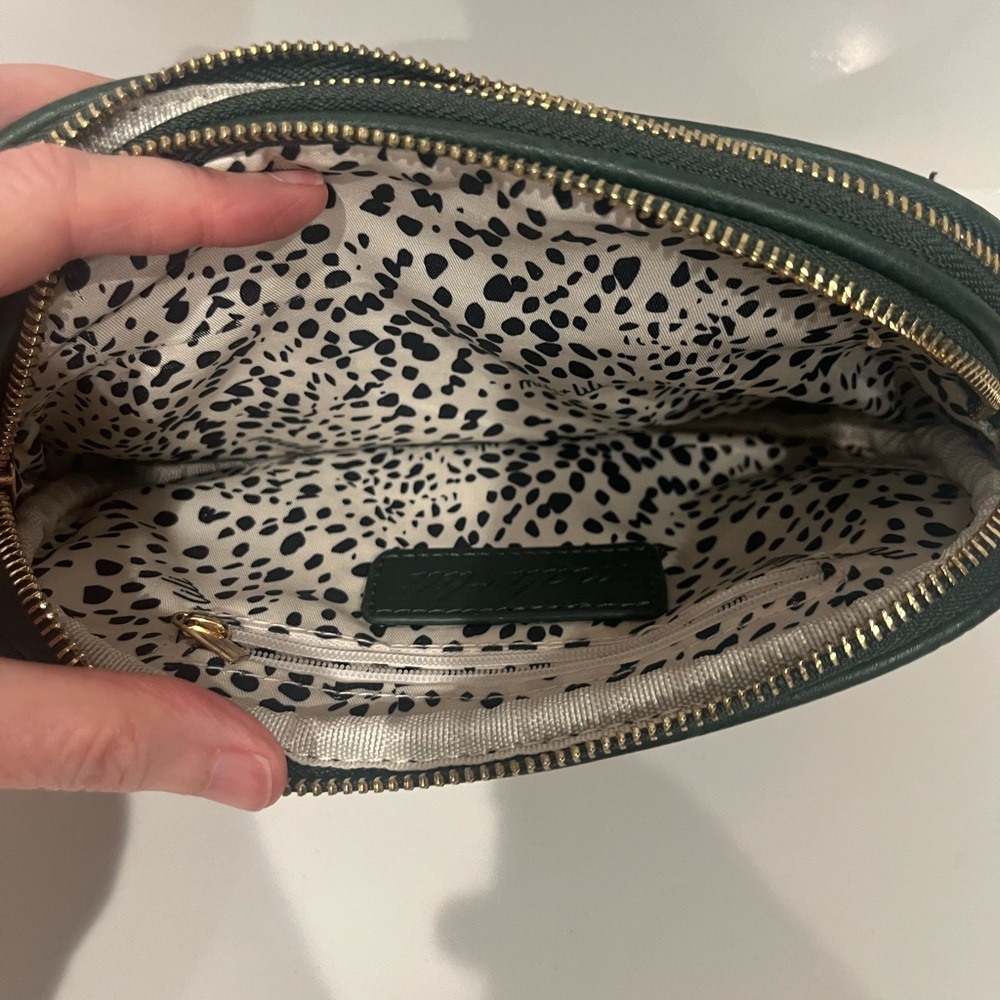 Mali + Lili Woven Vegan Crossbody Bag Forest Green - Picture 7 of 7